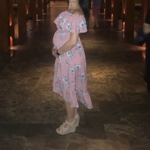 Maternity off shoulder dress size M